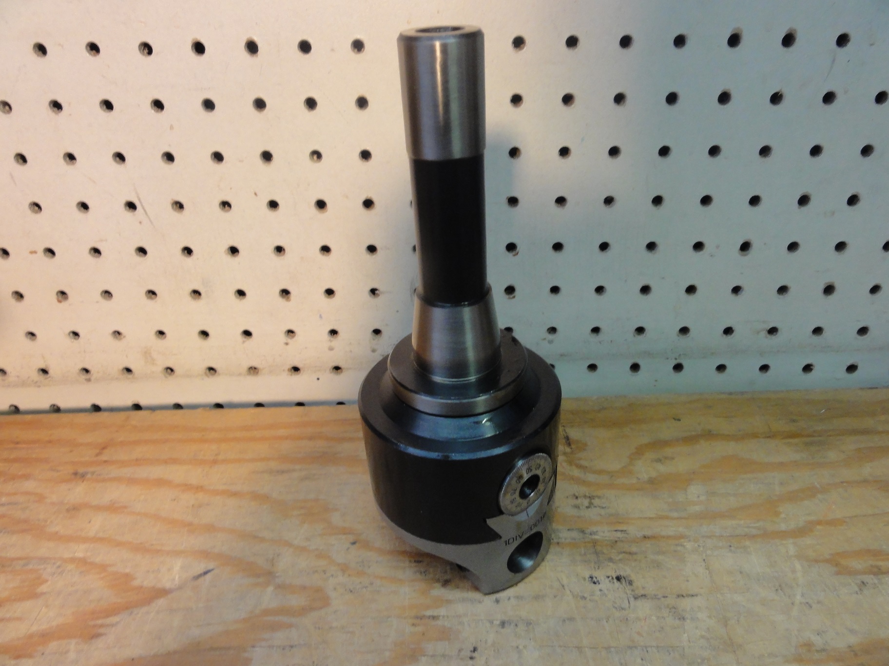 3'' PRECISION ADJUSTABLE BORING HEAD WITH R-8 SHANK