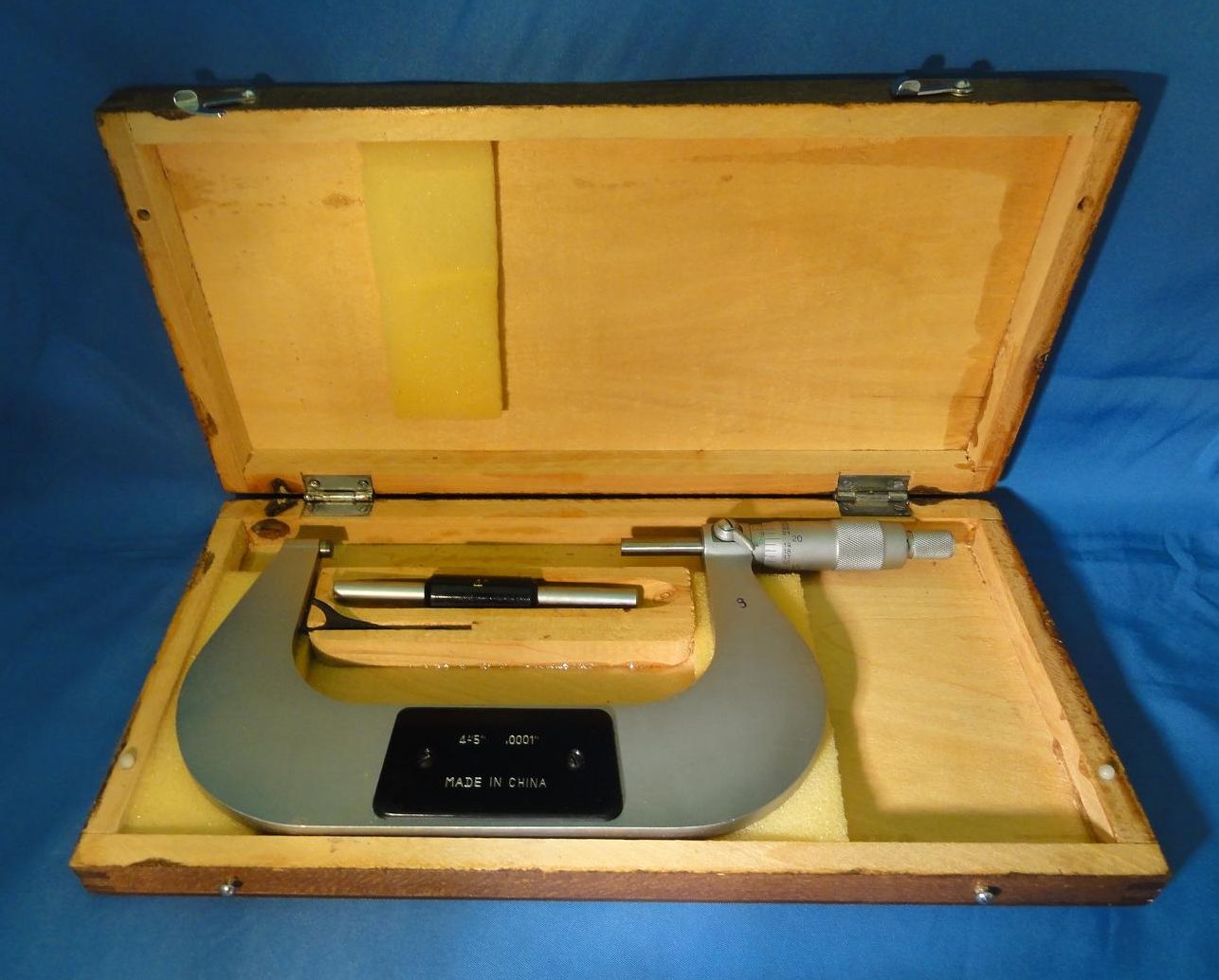 0005 4" to 5" SUPER PRECISION OUTSIDE MICROMETER .0001" GRAD