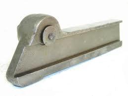 Left Hand Offset Cutting Off Tool. Holder Size: 3/8" x 7/8" Cut Off Blade Size: 5" x 3/32" x 5/8"(blade not included)