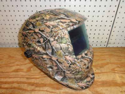 85206 GRIP Camouflage Auto Darkening Welding Helmet